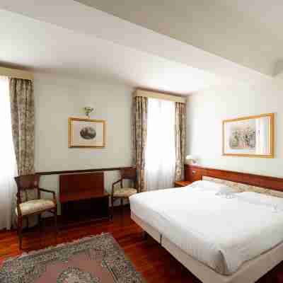 Phi Hotel Dei Medaglioni Rooms