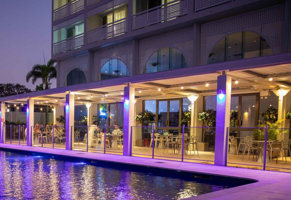 케언즈 하버사이드 호텔