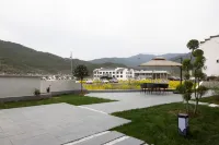 싼성이자이·쑹스매이쉐 사이추 리조트 매이쑤（황링관광단지） Wuyuan Huangling Scenic Area - Viewing Point 주변 호텔