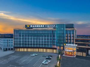 Vienna International Hotel (Fengcheng Circulation Park Huijin Branch)