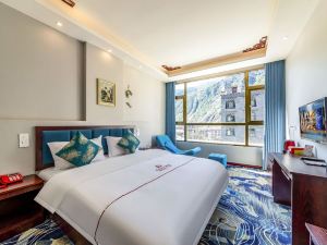 Daocheng Yading Shangra Hotel