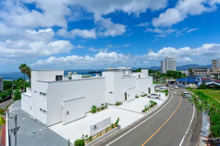 Crystal Villa Shirarahama Beach