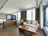 ZMAX Manxi Hotel（Tarim Oilfield Company Store, Korla Petrochemical Avenue） - balcony