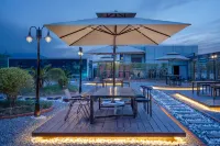 Fuyu Garden Hotel (Southwest University Zhuangyuanbei Subway Station) Hotell i 