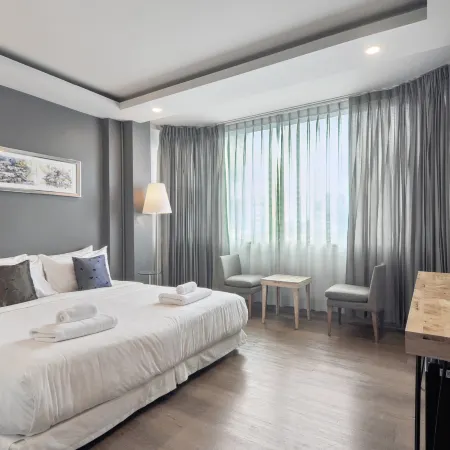 Ployburi Boutique Hotel