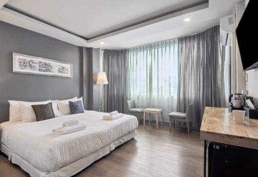 4. 플로이부리 부티..