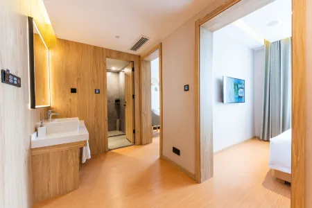 New Binkai Xinyi Hotel (Wuchang District Huanghe Tower Hotel）