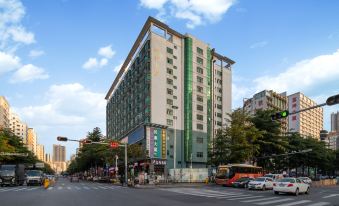 Jiaruicheng Art Hotel (Shenzhen North Railway Station Minzhi Branch)