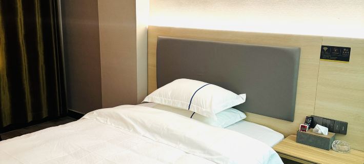 Jindu Hotel Hotels in Maralbexi County