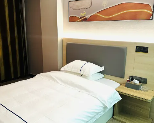 Jindu Hotel Hotele w: Bachu