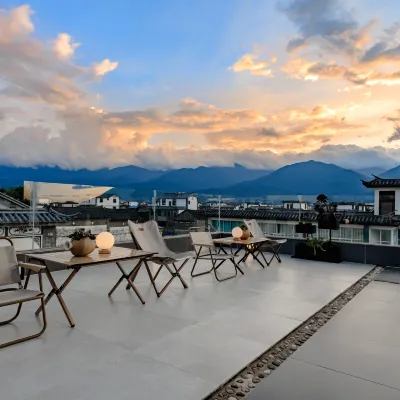 Moxianyuan Smart Luxury Homestay · Wedding · Chinese Siheyuan · Tie-dye Experience (Haise Park) Hotels near Jingui Temple