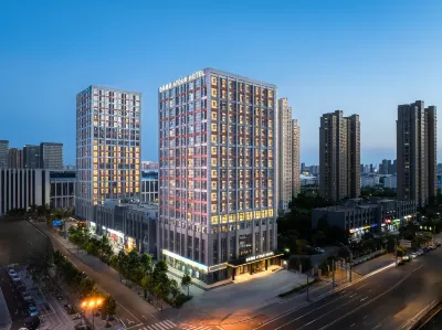 Atour Hotel Lianyungang Huaguoshan Avenue Kechuang City Hotel di Huaihai Institute of Technology/Wanda Plaza