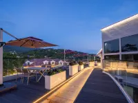 Lushan Tianhai Baitang Hotel(Guling Street Cableway Station Store) Hotels in Lushan City