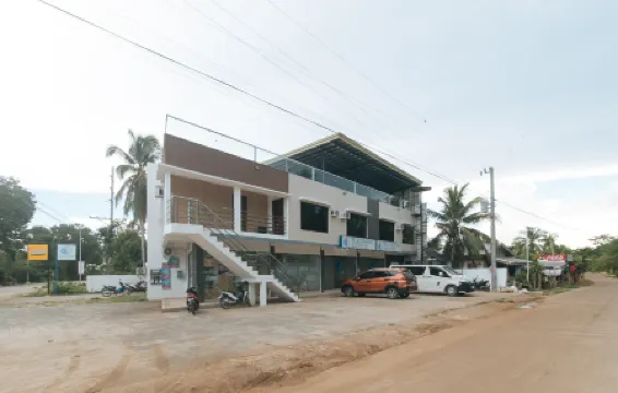 RedDoorz @ Happy Stay Apartelle