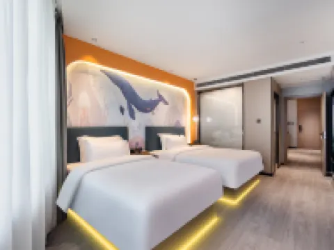 Yuting PLUS Hotel (Guangzhou Shangxiajiu Pedestrian Street Hualinsi Subway Station) Hotels near Shangxiajiu Pedestrian Street