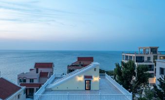 Floral Hotel · Weihai Haixinju Hotel (Weihai International Beach Store)