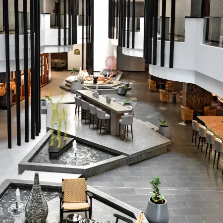 Novotel Nairobi Westlands Отели рядом с достопримечательностью «Торговый центр The Sarit Centre»