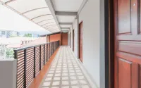 บีทู สันติธรรม บูติก แอนด์ บัดเจท - ที่มีที่จอดรถ