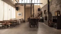 Enclave Academy Homestay Các khách sạn ở Đông Chí