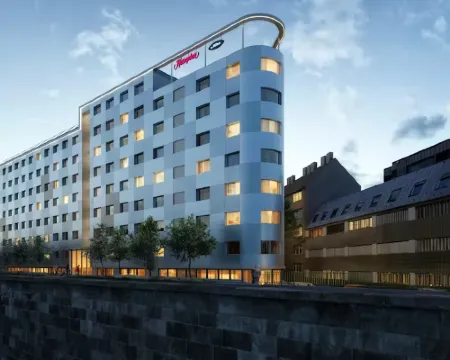ハンプトン バイ ヒルトン ビエナ シティ ウエスト ウィーンのホテル