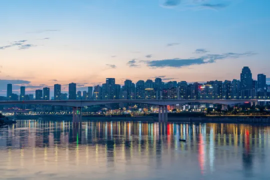 Bo Ting Hotel Отели рядом с достопримечательностью «CPC Tongliang County Committee Party School»