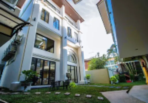 โรงแรมยูราน่า บูทิค โรงแรมใกล้The Elephant Jungle Paradise Park Office.