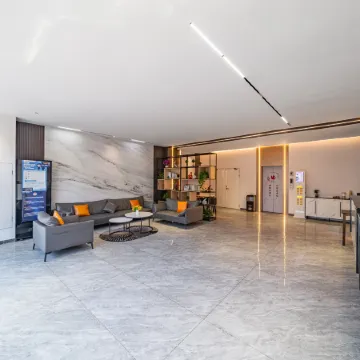 Jieyou E-sports Homestay (Shanghai Heqing Meijiayi Plaza)