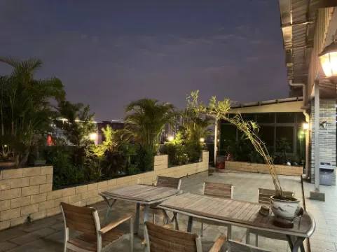 YaYi Hotel Отели рядом с достопримечательностью «Nanhai No.1 Middle School Stadium»