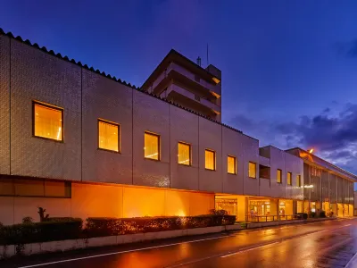 Ooedo Onsen Monogatari Awazu Grand Hotel(Old:Yukai Resort Premium Awazu Grand Hotel) 航空廣場附近的飯店