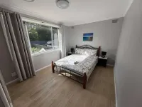 Sydney Golden Swan Holiday house with Pool, Spa, Game Room,150Inch Projector and Smart House