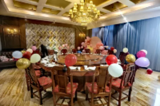 Tai Jia Chateau Holiday Hotel