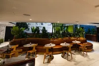 So City Hotel - bar