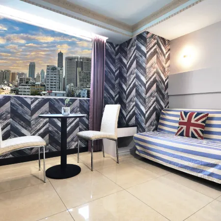 I Hi Loveriver Hotel Отели рядом с достопримечательностью «НКНУ - Хэпин Кампус»
