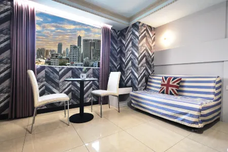 I Hi Loveriver Hotel Отели рядом с достопримечательностью «Qijin Windmill Park»