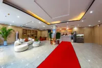 โรงแรมในเครือโมลี่ (จตุรัสสถานีรถไฟ จี่หนาน)