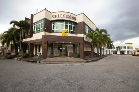 Jq Checkedinn Hotel Отели рядом с достопримечательностью «Masjid Jamek Changkat Larang»