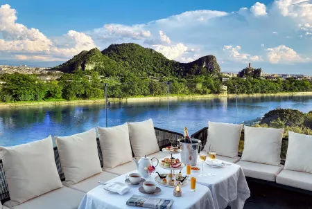 Li River CIAO Hotel( Guilin Elephant Trunk Hill) Отели рядом с достопримечательностью «Guilin University of Science and Technology»
