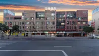 Ait Light Luxury Hotel