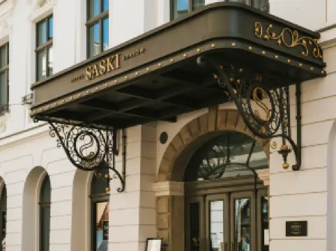 โฮเทล ซัสกิ คราคอฟ, คูริโอ คอลเลคชั่น บาย ฮิลตัน