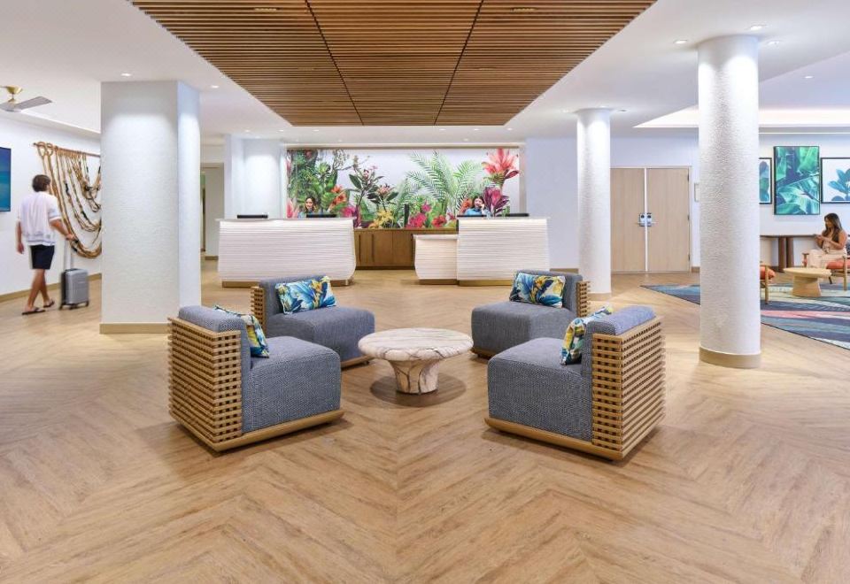 3. 아웃리거 와이키..