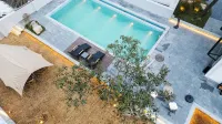 Jiuhua Mountain Xiyu Bieyuan | Swimming Pool Garden · Zen Buddhist Light Luxury Accommodation - Rooftop Pools
