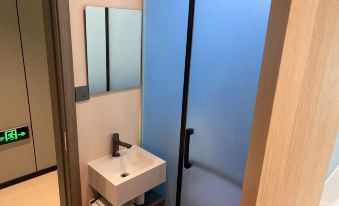 Indigo Hotel (Shanghai Hongqiao Airport National Convention and Exhibition Center)