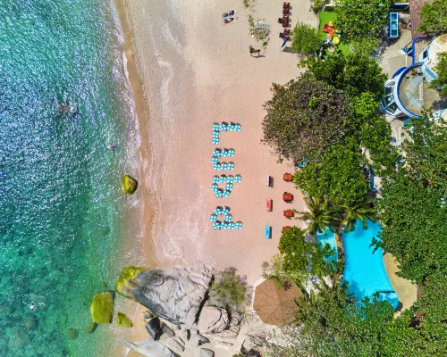 Lub d Koh Tao Tanote Bay Hôtels à proximité de : Plage de Laem Thian