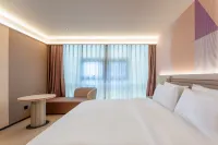 Orange Hotel (Taizhou Luqiao Shili Changjie Branch)