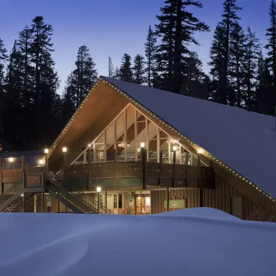 Mammoth Mountain Inn Hotels near Mammoth Mountain