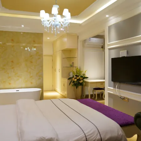 Pinghu Qiuyue Boutique Manor