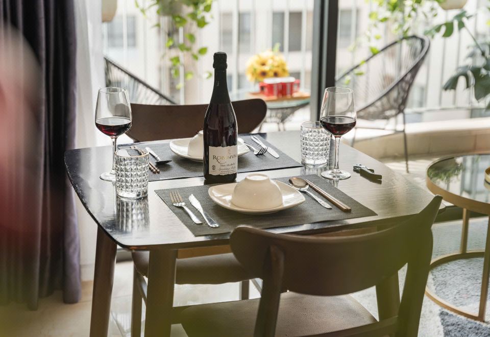 Ember Housing - Vinhomes D'capitale Apartment Hanoi Center 이미지