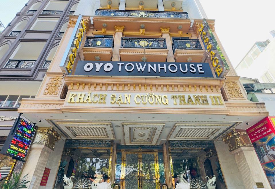 1. Townhous..