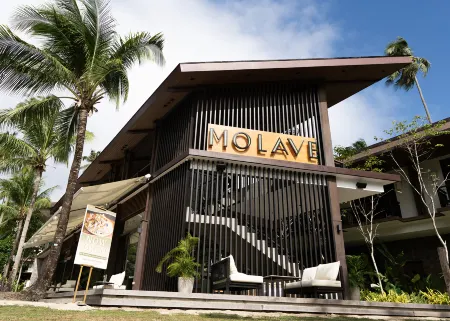 Balai Adlao Отели рядом с достопримечательностью «Накпан Бич»