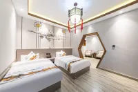 Linqiug Ge Qingfeng She Homestay (Shishi Chenghuangmiao Pedestrian Street)